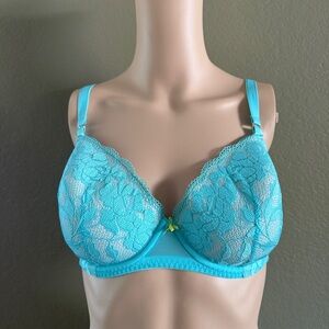 NWT Betsy Johnson Blue Lace Underwire Bra with Molded Cups Size 34DD